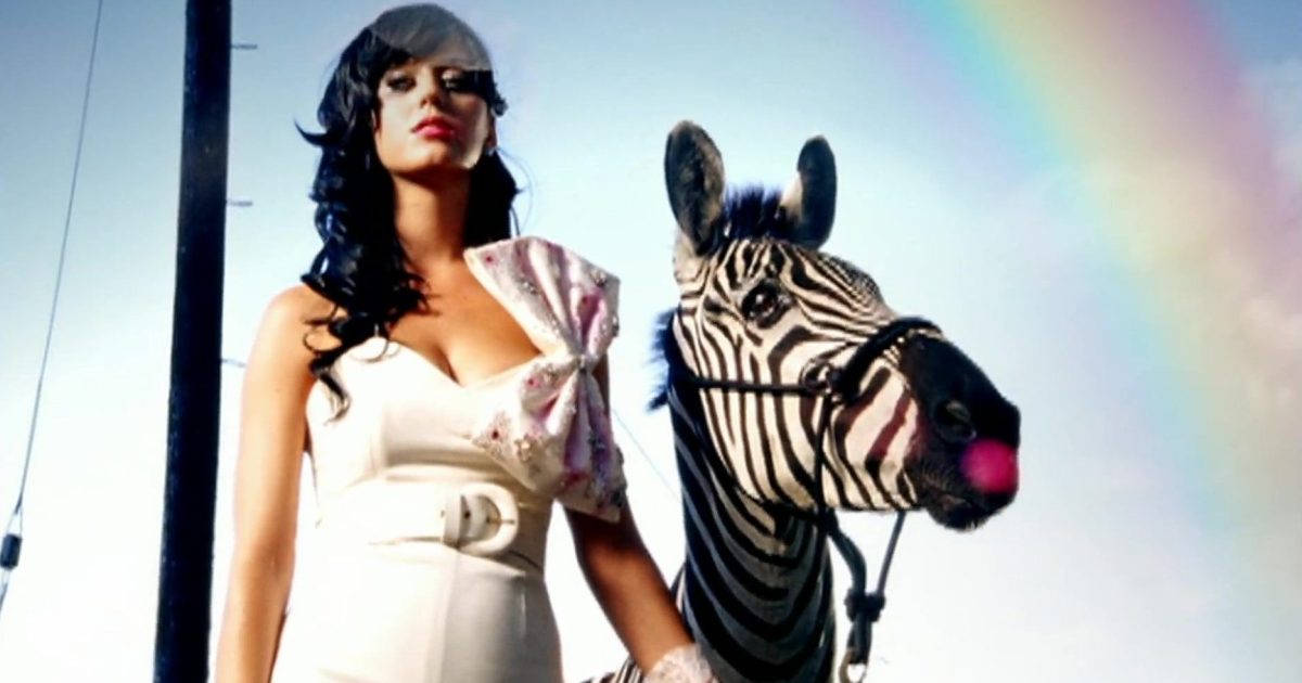 Katy Perry - Hot n Cold_139