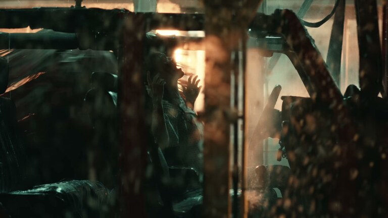 Katy Perry Watch it Burn – 037