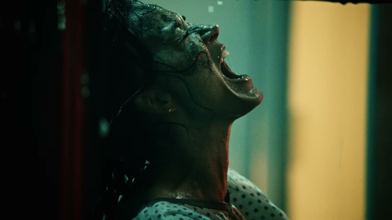 Katy Perry Watch it Burn – 040
