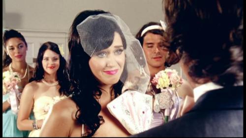 Katy-Perry-Hot-n-Cold 005