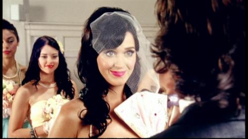 Katy-Perry-Hot-n-Cold 010