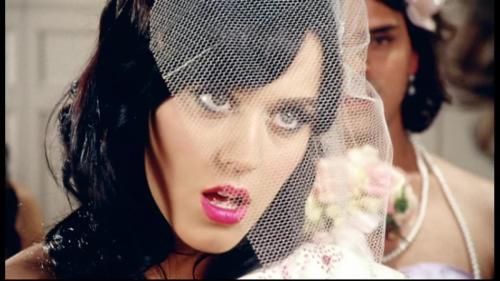 Katy-Perry-Hot-n-Cold 021