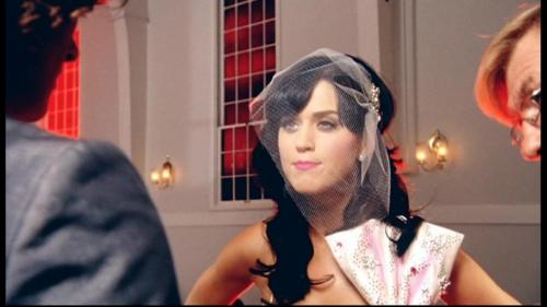 Katy-Perry-Hot-n-Cold 025