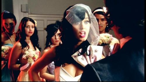 Katy-Perry-Hot-n-Cold 028