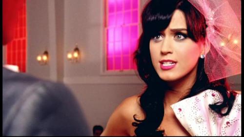 Katy-Perry-Hot-n-Cold 031