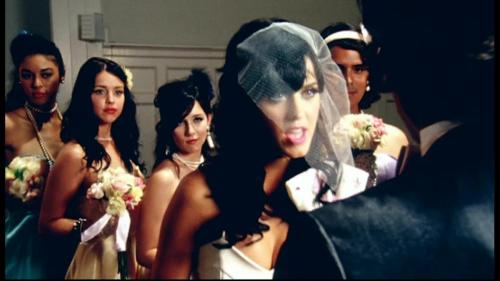 Katy-Perry-Hot-n-Cold 034