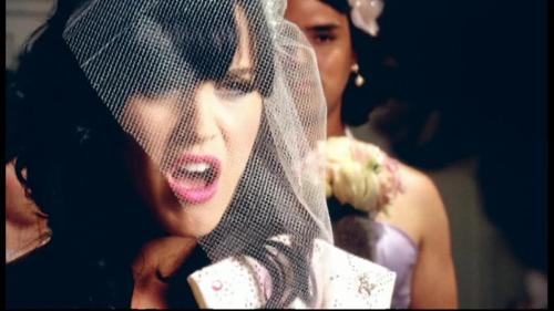 Katy-Perry-Hot-n-Cold 039