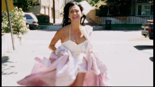 Katy-Perry-Hot-n-Cold 057
