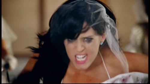 Katy-Perry-Hot-n-Cold 095
