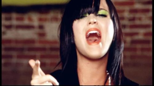 Katy-Perry-Hot-n-Cold 117