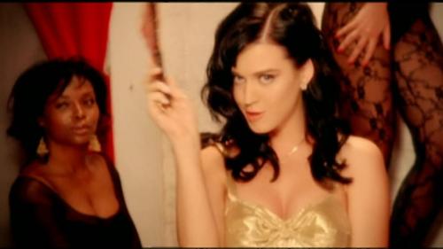 Katy-Perry-I-Kissed-a-Girl 023