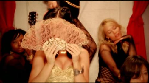 Katy-Perry-I-Kissed-a-Girl 024