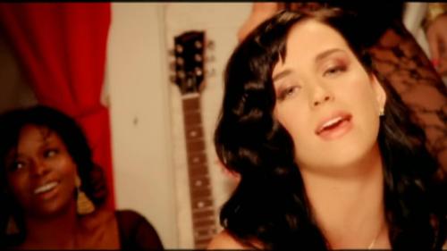 Katy-Perry-I-Kissed-a-Girl 034