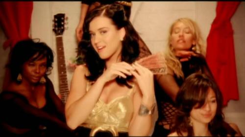 Katy-Perry-I-Kissed-a-Girl 048