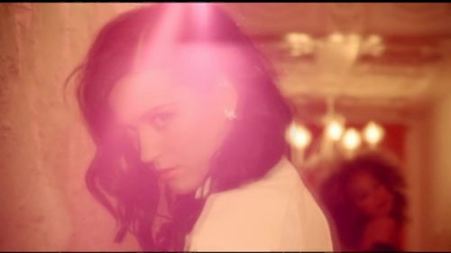 Katy-Perry-I-Kissed-a-Girl 060