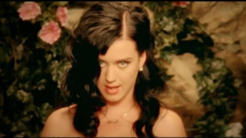 Katy-Perry-I-Kissed-a-Girl 097