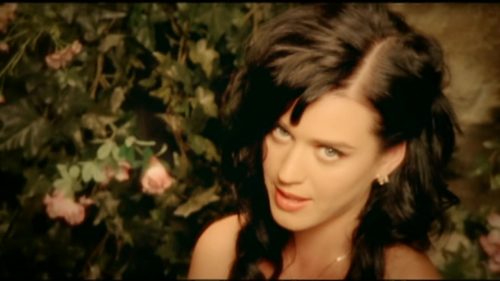 Katy-Perry-I-Kissed-a-Girl 100