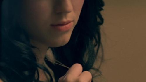 Katy-Perry-Thinking-of-you 006