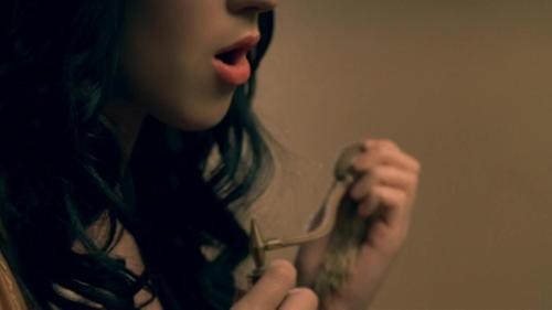 Katy-Perry-Thinking-of-you 027