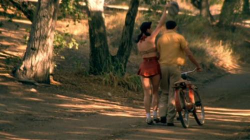 Katy-Perry-Thinking-of-you 044