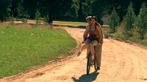 Katy-Perry-Thinking-of-you 063