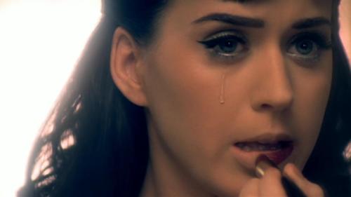 Katy-Perry-Thinking-of-you 140