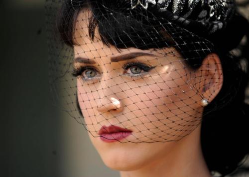 Katy-Perry-Thinking-of-You-008