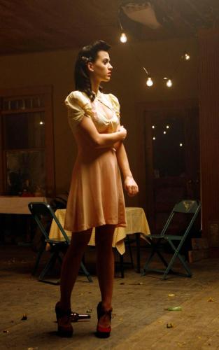 Katy-Perry-Thinking-of-You-040