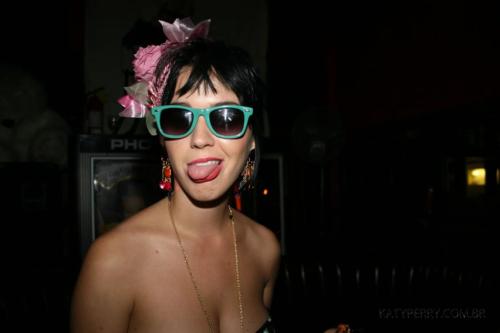 Katy-Perry-Ur-So-Gay 001