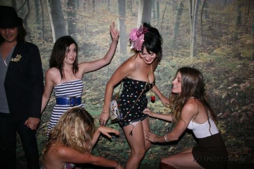 Katy-Perry-Ur-So-Gay 005