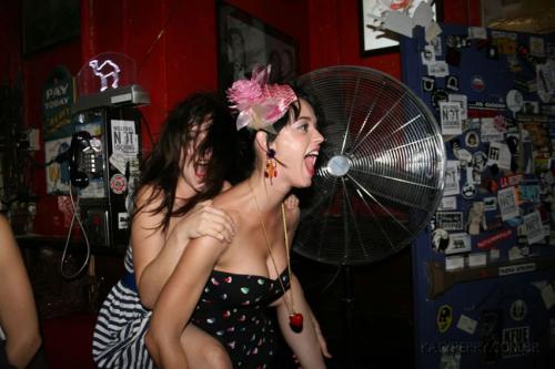 Katy-Perry-Ur-So-Gay 043