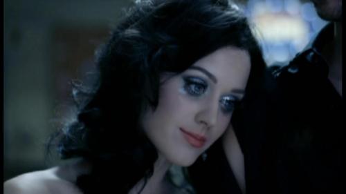 Katy-Perry-Waking-up-in-Vegas 002