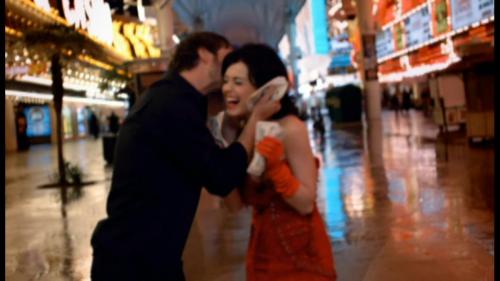 Katy-Perry-Waking-up-in-Vegas 028