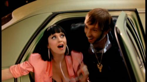 Katy-Perry-Waking-up-in-Vegas 038