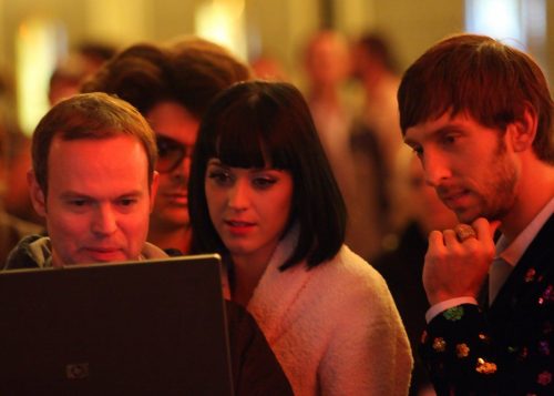 Katy-Perry-Waking-up-in-Vegas-BTS-036