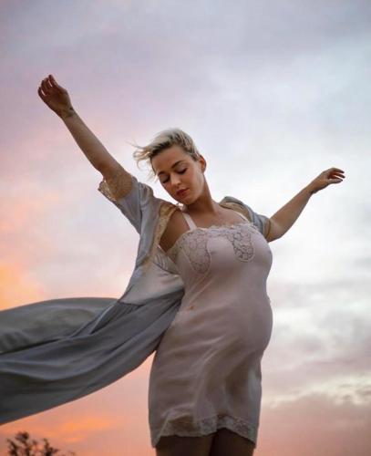 Daisies - Music Video Stills