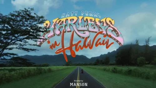 Katy-Perry-Harleys-in-Hawaii-001