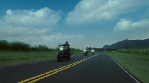 Katy-Perry-Harleys-in-Hawaii-021