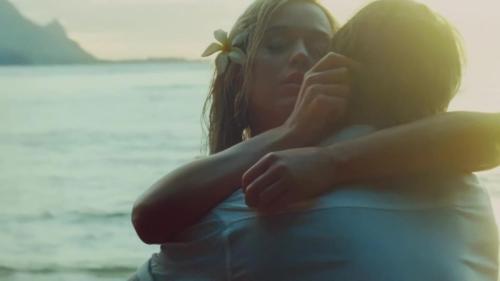 Katy-Perry-Harleys-in-Hawaii-104