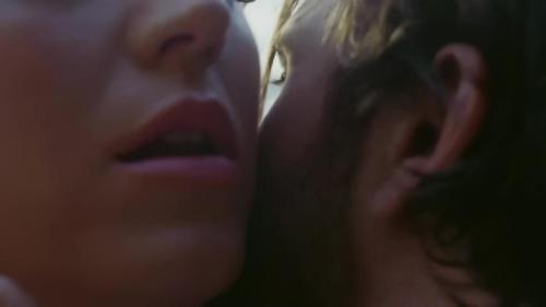 Katy-Perry-Harleys-in-Hawaii-111