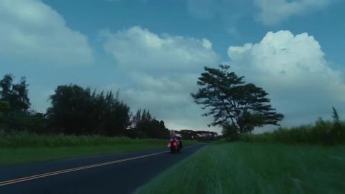 Katy-Perry-Harleys-in-Hawaii-121