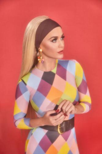 Katy-Perry-Harleys-in-Hawaii-005