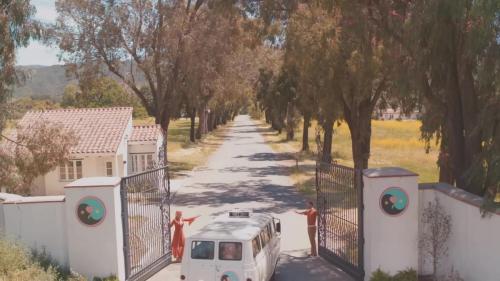 Katy-Perry-Never-Really-Over-007