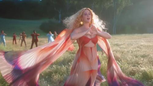 Katy-Perry-Never-Really-Over-094