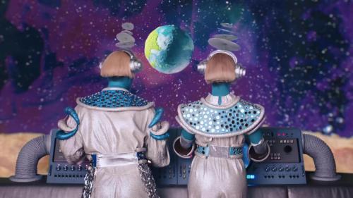 Katy-Perry-Not-The-End-of-the-World-004