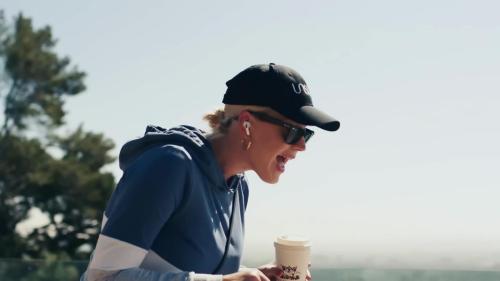 Katy-Perry-Not-The-End-of-the-World-006