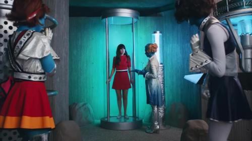 Katy-Perry-Not-The-End-of-the-World-023