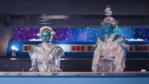 Katy-Perry-Not-The-End-of-the-World-033