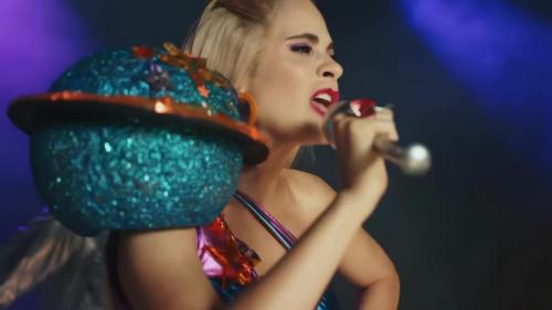 Katy-Perry-Not-The-End-of-the-World-073