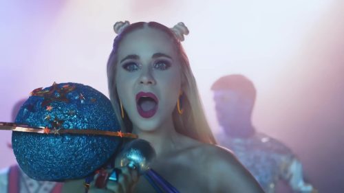 Katy-Perry-Not-The-End-of-the-World-086